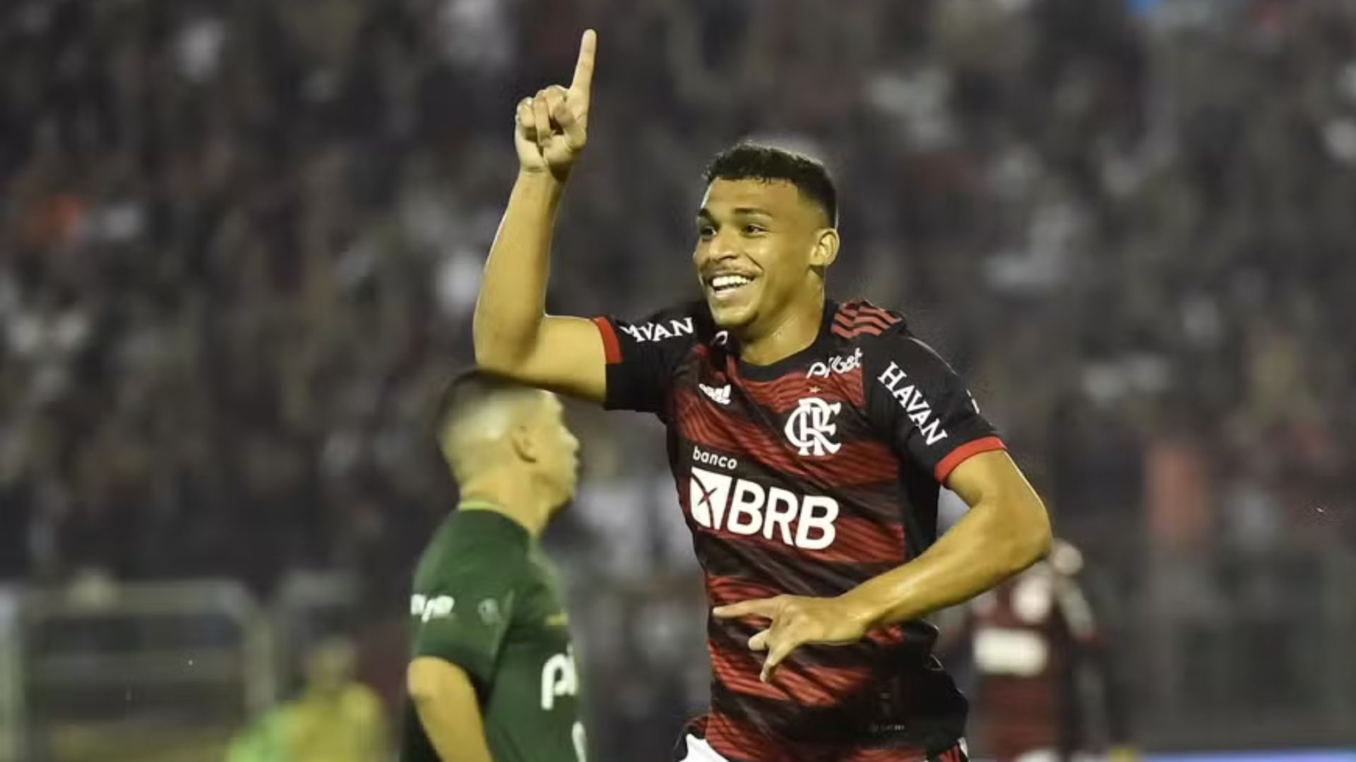 UM NOVO CAPÍTULO: VICTOR HUGO RENOVA COM O FLAMENGO ATÉ 2029